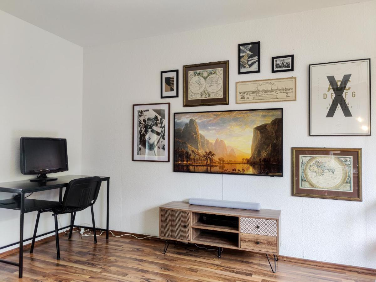 Inikama: Designer Apartment Im Gruenen - Netflix Rosengarten  Exterior photo